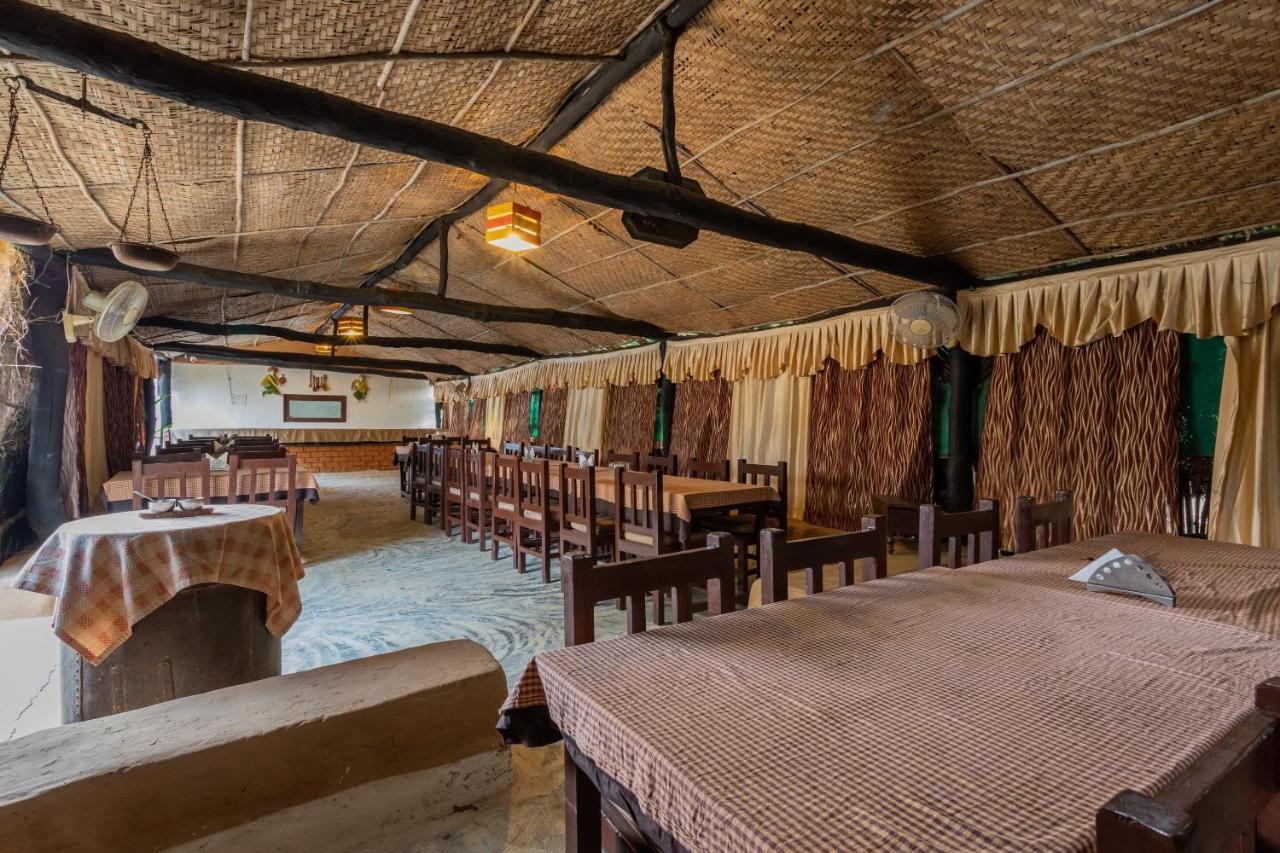Kanha Village Eco Resort Bagian luar foto