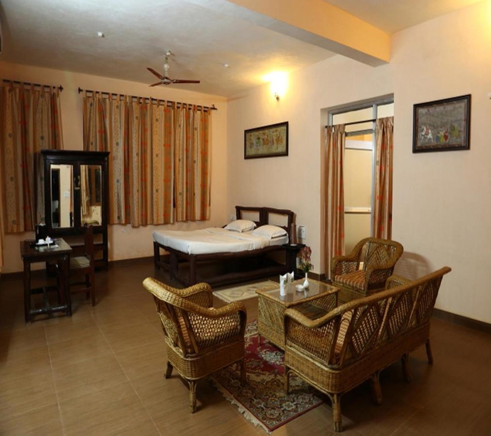 Kanha Village Eco Resort Bagian luar foto