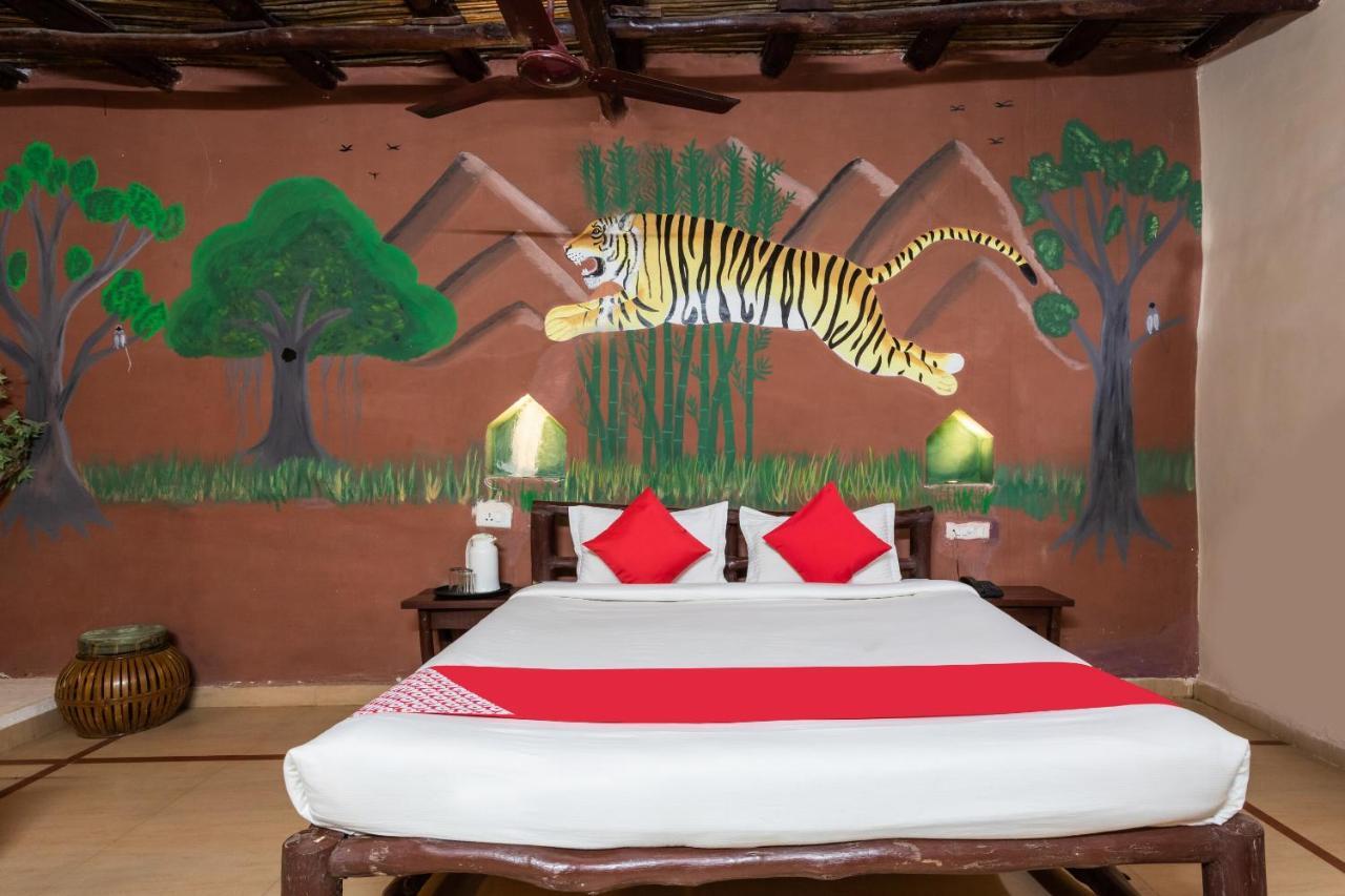 Kanha Village Eco Resort Bagian luar foto